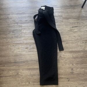 Wilfred (Aritzia) High-Waisted Cropped Pants with Belt